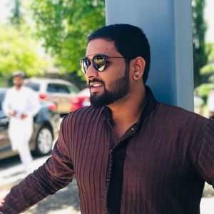 Meet your Posher, Nikhil